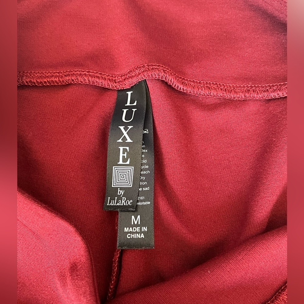 Lux - Womens Motto Style Maroon Leggings Sz MD - Picture 4 of 5